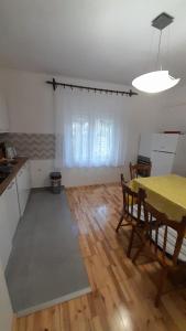 Kuchyň nebo kuchyňský kout v ubytování Apartments Anka Pag