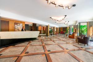 O saguão ou recepção de Sile Gonen Hotel