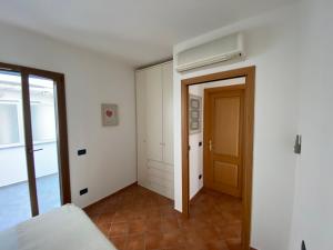 Foto de la galería de Salt Whisper - Salt Whisper - Bilocale con terrazzi e piscina en La Caletta