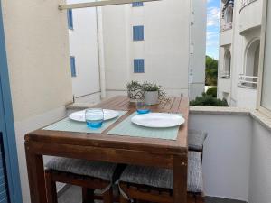 Foto de la galería de Salt Whisper - Salt Whisper - Bilocale con terrazzi e piscina en La Caletta 10 fotos más