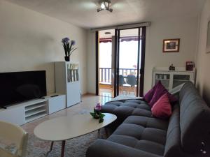 Et tv og/eller underholdning på Olivia Sunset, Puerto de Santiago