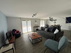 Μια τηλεόραση ή/και κέντρο ψυχαγωγίας στο Le Chant des Pierres - En Coeur de Ville