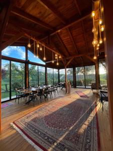 Restaurace v ubytování Bujtina Ajazi