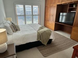 Katil atau katil-katil dalam bilik di Luxberry House - In the heart of Berry