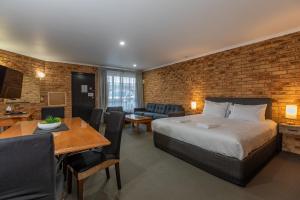 Wonthaggi Motel客房内的一张或多张床位