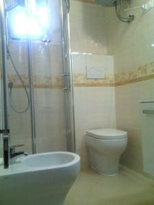 Koupelna v ubytování Lido degli Estensi - condominio Ravenna