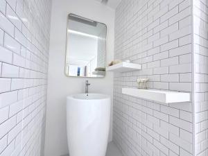 Koupelna v ubytování One Dhatu Ayutthaya Premium Homestay