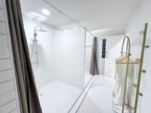 Koupelna v ubytování One Dhatu Ayutthaya Premium Homestay
