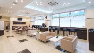 Posezení v ubytování Toyoko Inn Osaka Hankyu Juso-eki Nishi-guchi No.2