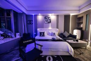 Postel nebo postele na pokoji v ubytování 中山明景