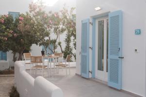A balcony or terrace at Agia Anna Living