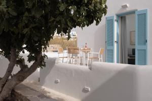 A balcony or terrace at Agia Anna Living