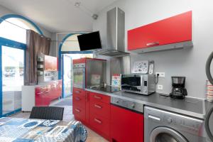 Køkken eller tekøkken på Jahier Appartement Croisic