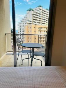 Balkon lub taras w obiekcie PRIVILEGIO SANTA CLARA 4A