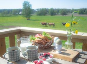 Gallery image of Mickels bondgårdsglamping in Gottby