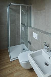 Hotel Jäger Jeuss - Murten - Self-Check-in的一间浴室
