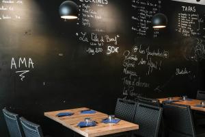 Fotografie z fotogalerie ubytování Logis Hôtel & Restaurant La Villa Bleue v destinaci Cambo-les-Bains