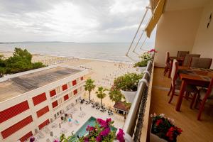 Nespecifikovaný výhled na moře nebo výhled na moře při pohledu z hotelu
