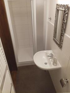 Ein Badezimmer in der Unterkunft Na Letnim byte