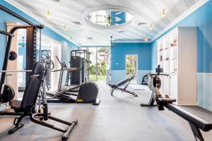 Posilňovňa alebo fitness centrum v ubytovaní Hotel Mongibello Ibiza