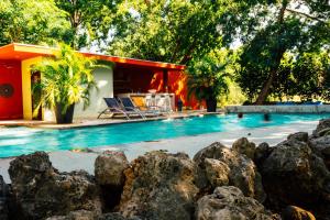 Bazén v ubytování Naturescape Villa Zen - Sint Michiel nebo v jeho okolí