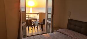 A bed or beds in a room at Residenza Casa del Sole