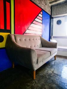 Posezení v ubytování D522 Hostel at Kiener Hills - Near Cebu Airport