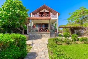 Gallery image of LEISURE Vintage Resort in Alexandroupoli