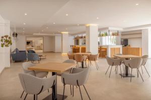 Ein Sitzbereich in der Unterkunft HM Isabela-Adults Only