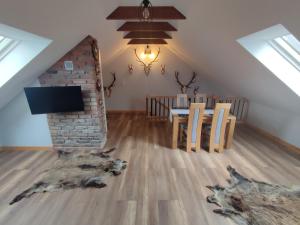 Galeriebild der Unterkunft Domek Myśliwski in Gołkowice Dolne