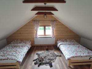 Galeriebild der Unterkunft Domek Myśliwski in Gołkowice Dolne + 10 Fotos