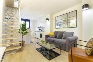 A seating area at Apartamento Retiro V en Madrid