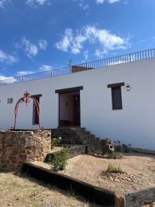 Το κτήριο όπου στεγάζεται  the country house