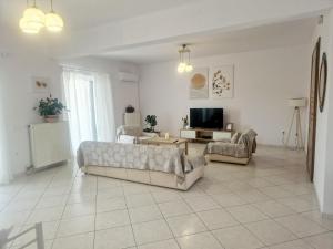 Gallery image of Comfortable Apartment close to Rafina port in Rafina