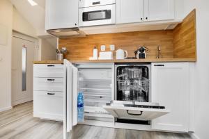 Kuchyňa alebo kuchynka v ubytovaní Apartmány Děčín