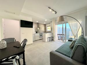 Η κουζίνα ή μικρή κουζίνα στο Sea Views Sanatori Beach, Barcelona