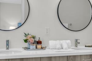 Φωτογραφία από το άλμπουμ του Luxury Newly Build 4BR House in Oakville σε Όκβιλ +41 φωτογραφίες