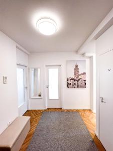 Łóżko lub łóżka w pokoju w obiekcie Casa de Dinca, 2 bedroom, big balcony, free parking zone