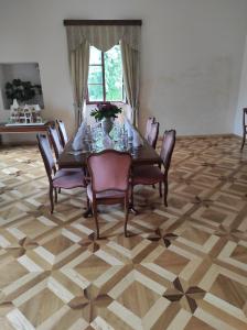 Posezení v ubytování Grad Tuštanj + 6 fotografií