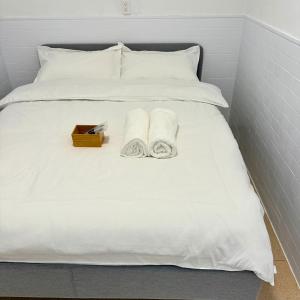 Letto o letti in una camera di Simple Dog Bungalow