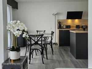 Billede fra billedgalleriet på GITE LE BELVEDERE AU REFUGE DU PHOENIX, ECHEVIS i Échevis + 59 billeder