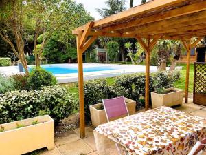 Imagen de la galería de Gîte Piscine, en Narbona 5 fotos más