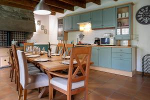 Η κουζίνα ή μικρή κουζίνα στο Cornouaille / Domaine la Blanche Hermine