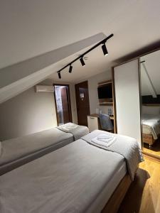 Katil atau katil-katil dalam bilik di 10 KEYS Boutique Hotel