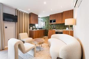 Dapur atau dapur kecil di Beachside House in Matosinhos