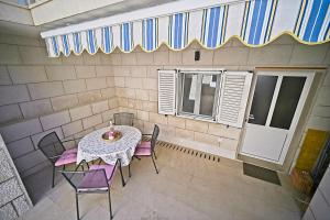 Gallery image of Vacation house Atlantic near the beach in Postira