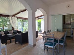 Zdjęcie z galerii obiektu Holiday home Istra w mieście Pavicini