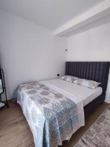 Rúm í herbergi á Vila Ideal