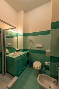 Vonios kambarys apgyvendinimo įstaigoje Hotel Baia Turchese