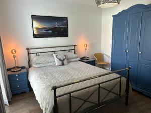 Postel nebo postele na pokoji v ubytování Aughrim Barn